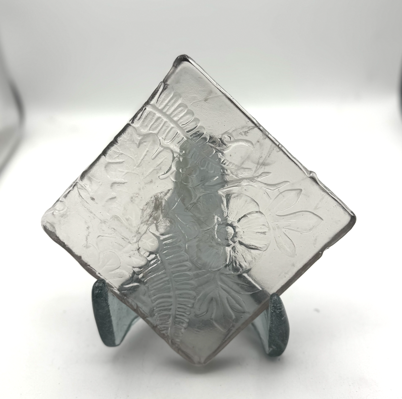 6 x 6 x 1/2 Inch Pressed Glass Tile - Clear (Flowers and Leaves)