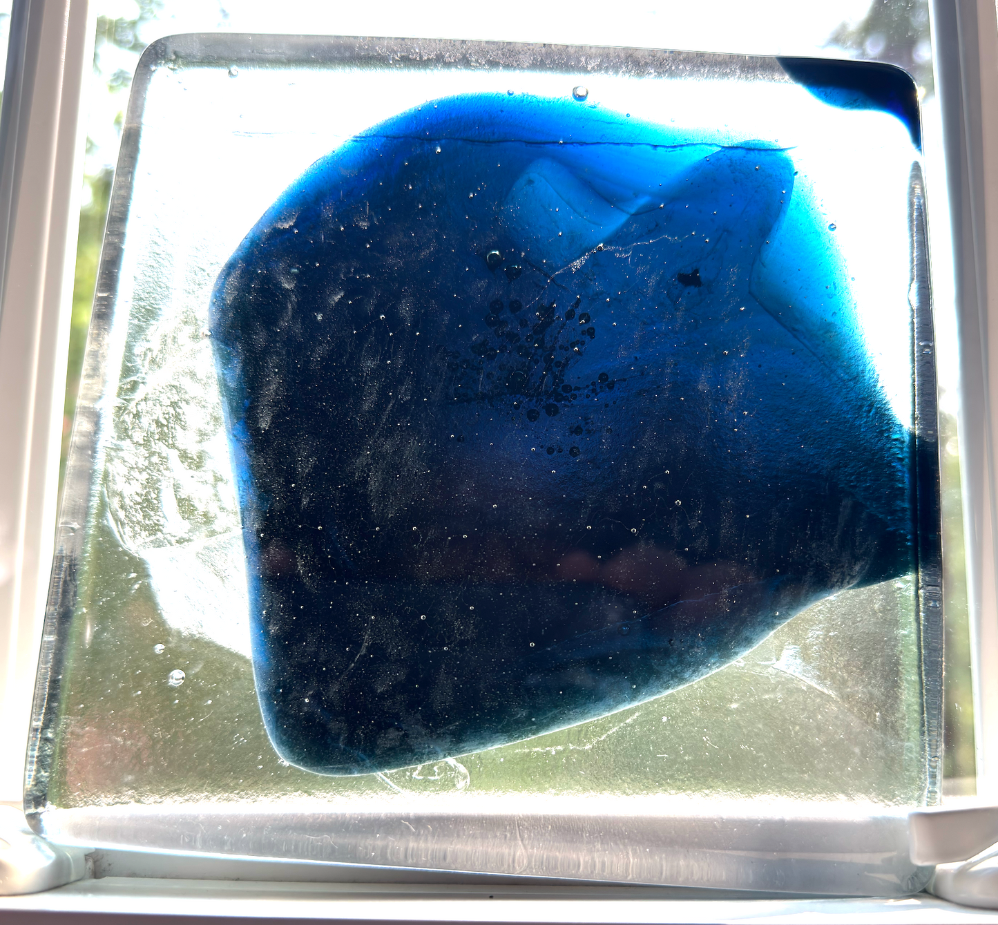 6 x 6 x 1/2 Inch Tile - Clear with Dark Steel Blue Abstract