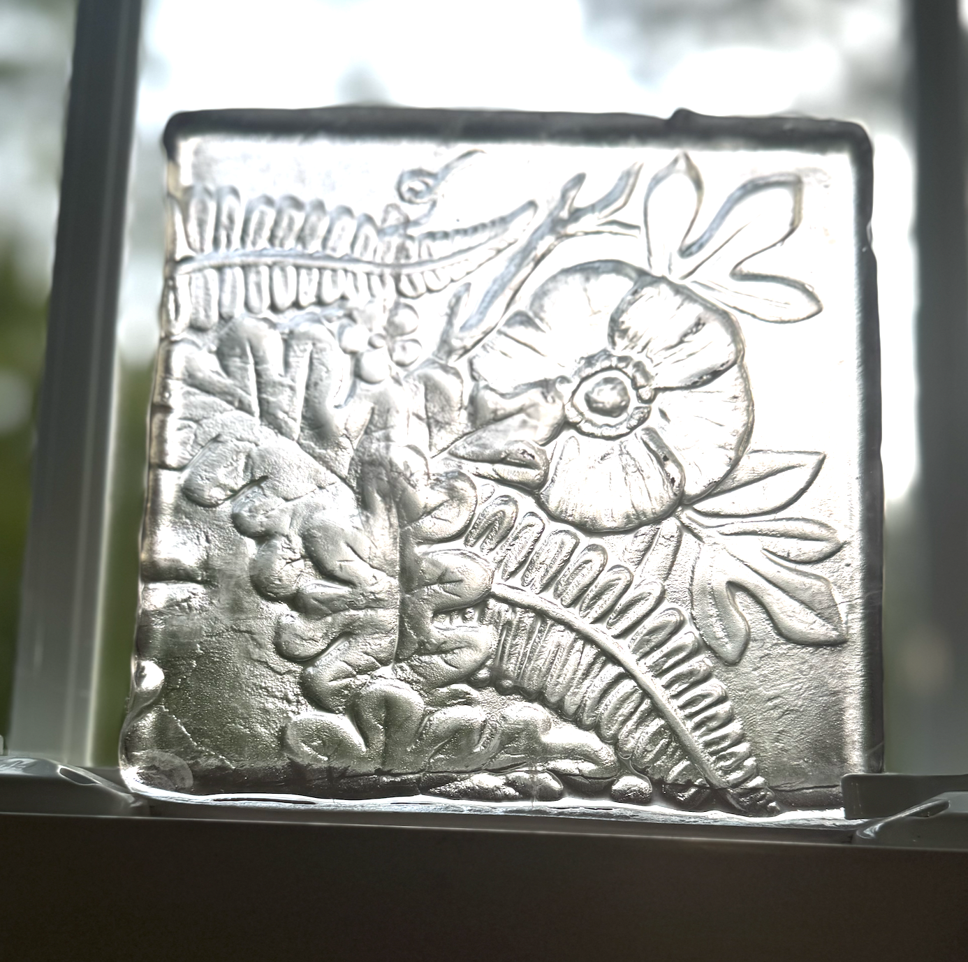 6 x 6 x 1/2 Inch Pressed Glass Tile - Clear (Flowers and Leaves)